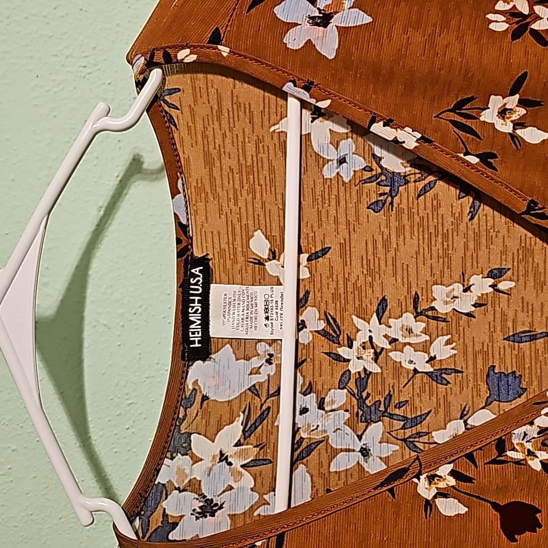 Heimish Brown Flowered Blouse. Size 2x